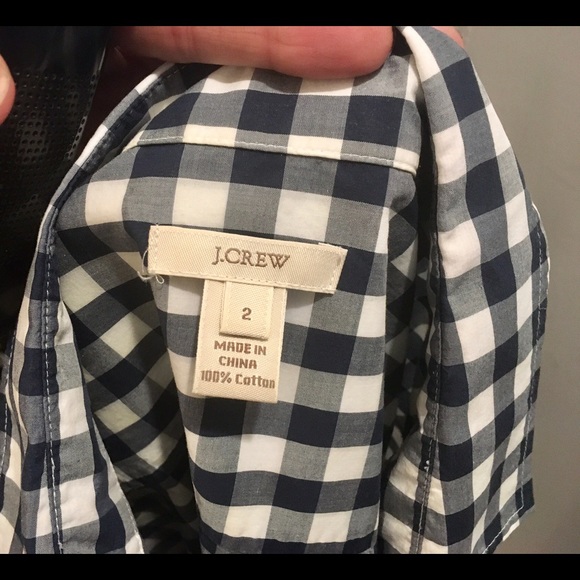 J Crew/ size 2/ button down shirt/ blue and white - Picture 4 of 4